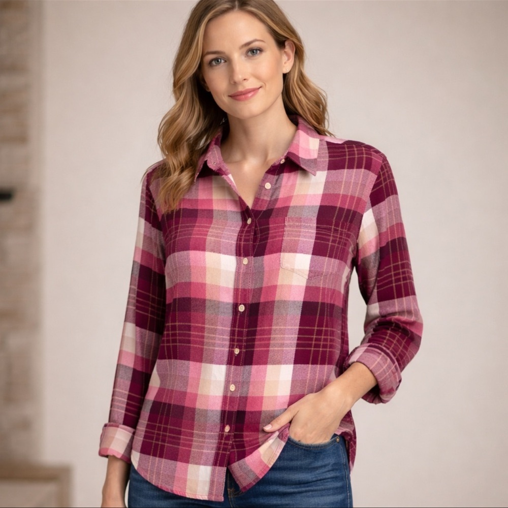 G.H. Bass Women’s Plaid Flannel Shirt Medium Burgundy Pink Button Front Cotton